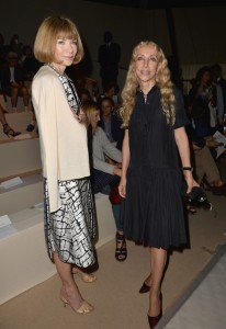 Anna+Wintour+MFW+Front+Row+Max+Mara+CbnC7YJPHi9l