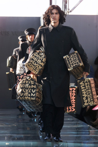 Marc Jacobs and Richard Prince create bag for Louis Vuitton