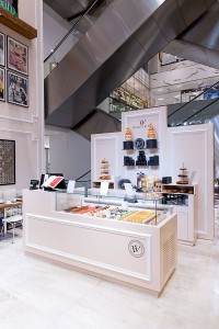 cafe_vogue_en_paris_printemps_876348551_800x1200