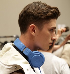 fendi-beats-by-dr-dre-headphones-selleria-leather-headphones-02