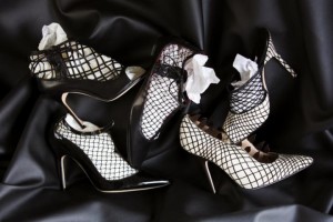 Manolo-Blahnik_p188 black and white shoes